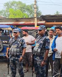 ट्राफिक व्यवस्थापन प्रभावकारी हुन नसक्दा लागुऔषध सेवनकर्ताका कारण रानी बोर्डरको ३ नम्बर ढाट अस्तव्यस्त
